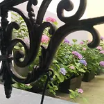 Frühstückspension La Cour Du 5eme - D'hotes