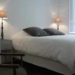 Frühstückspension La Cour Du 5eme - D'hotes Paris