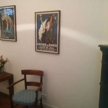 La Cour Du 5eme - D'hotes Bed & Breakfast 4*