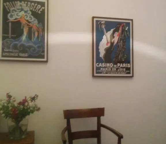 Bed & Breakfast La Cour Du 5ème - D'hôtes 4*