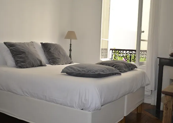 La Cour Du 5eme - D'hotes Frühstückspension Paris