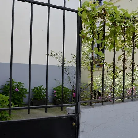 La Cour Du 5eme - D'hotes